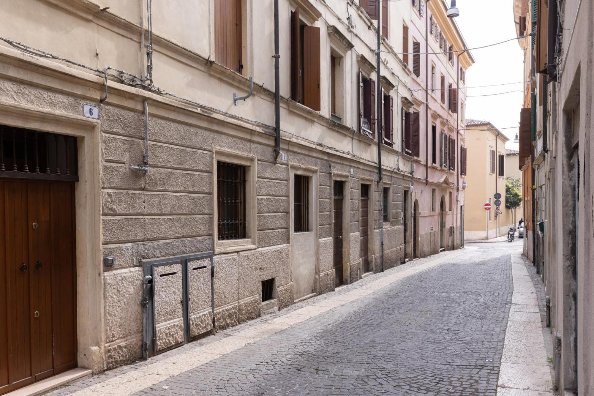 Anticavalle Intero Appartamento Verona Exterior foto